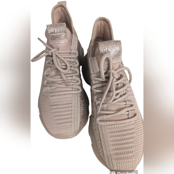 ***SOLD*** Steve Madden Maxilla-R Women's Sneakers - Picture 11 of 16